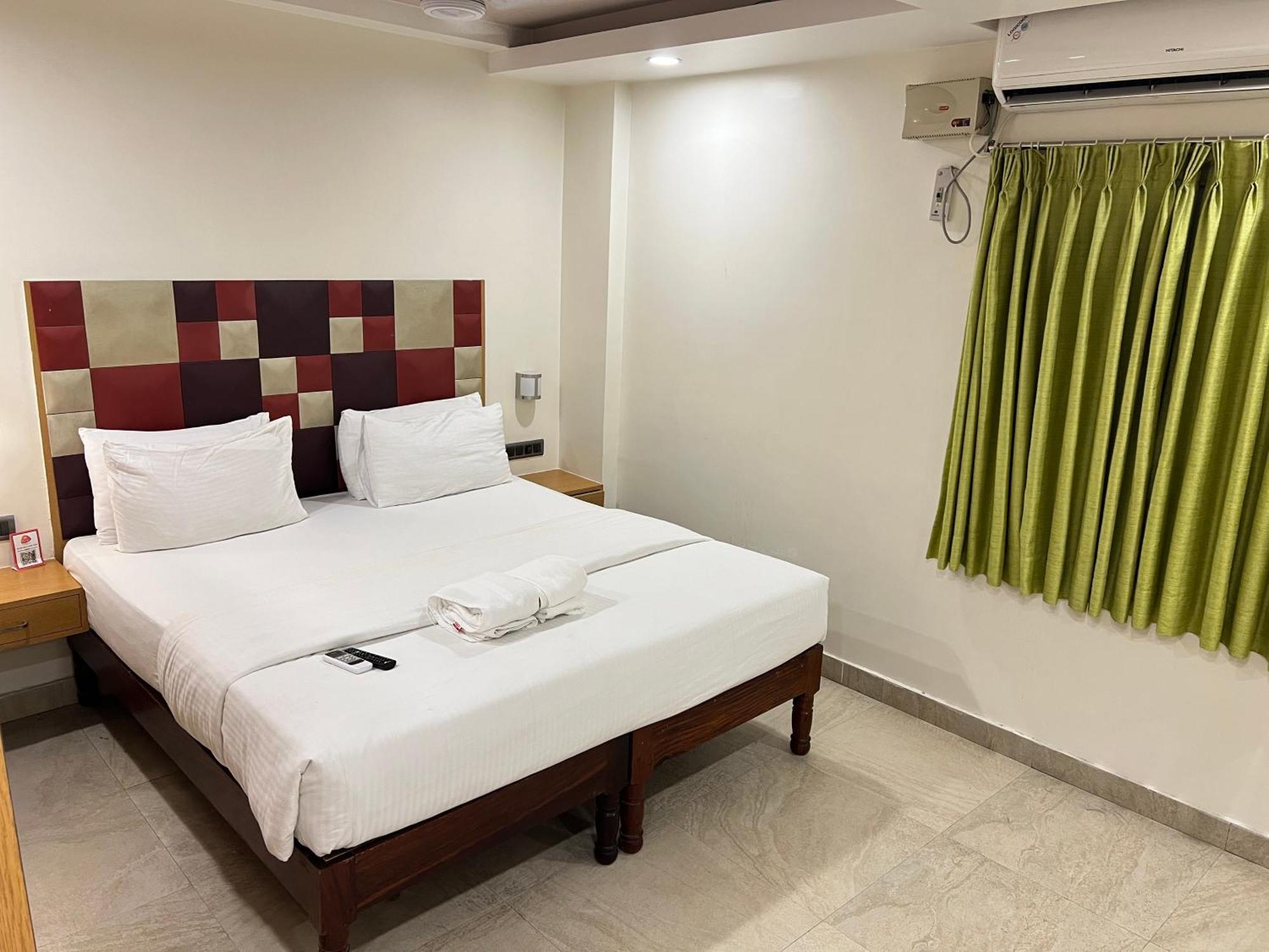 Hotel Diviyum Manor à Port Blair Extérieur photo