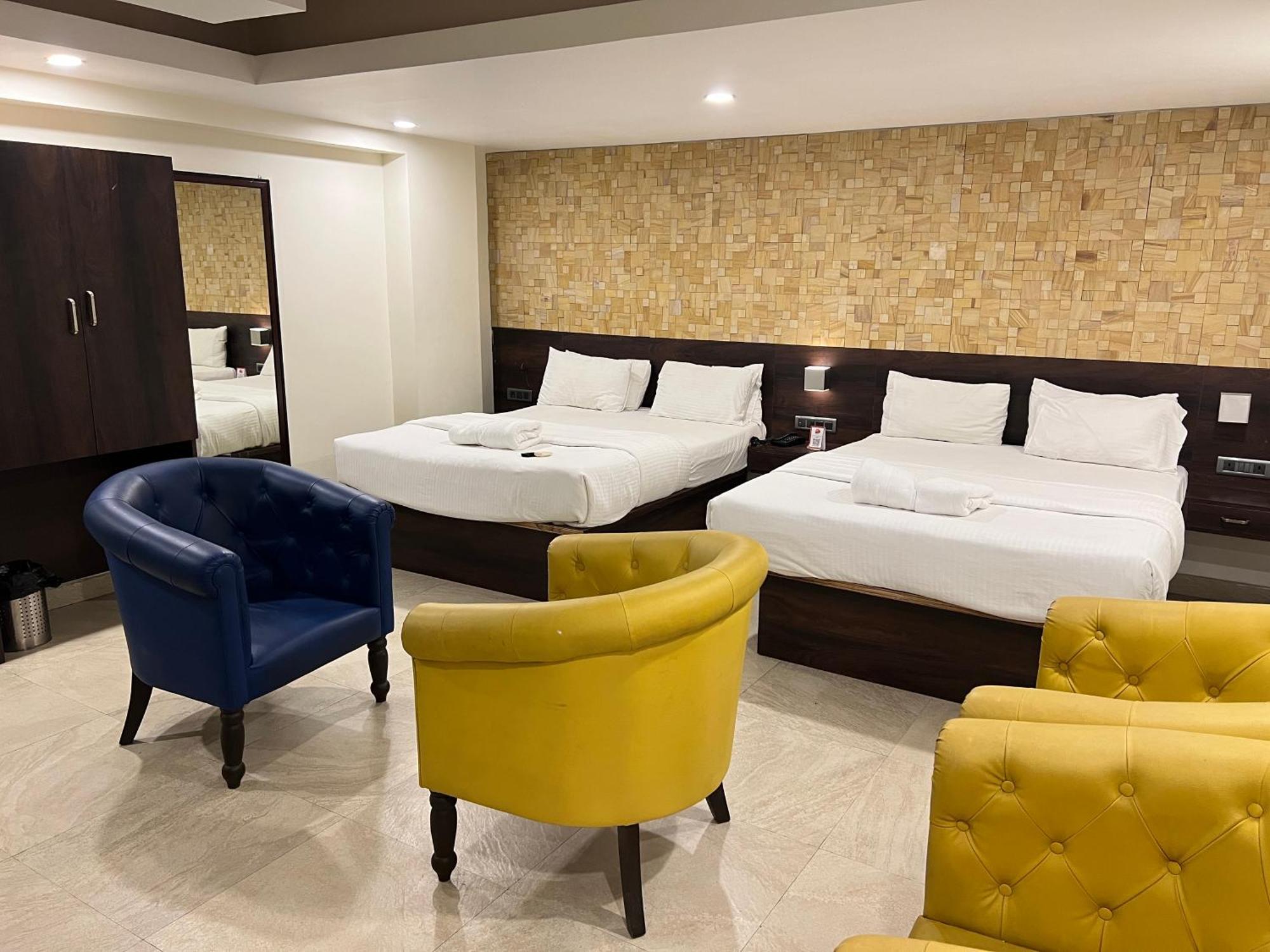 Hotel Diviyum Manor à Port Blair Extérieur photo